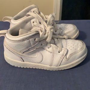 Toddler white Nikes size 9c